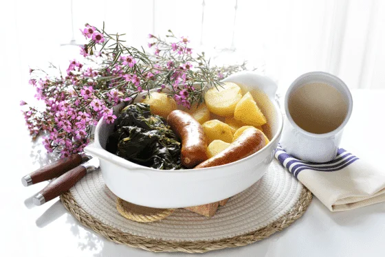 Grelos con chorizo y patatas