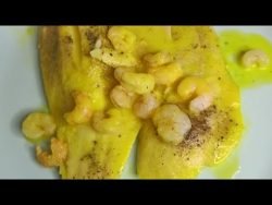 Merluza con gambas en salsa, fácil y rico con Thermomix