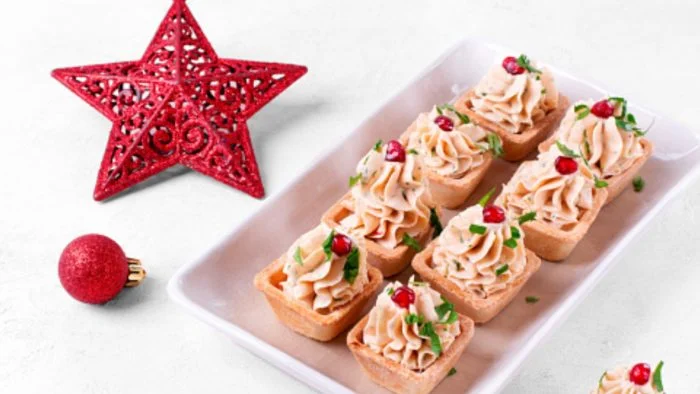 Tartaletas de crema de atún, el aperitivo de moda esta Navidad listo en 5 minutos