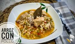 Arroz con Pollo y Guisantes – Receta Casera