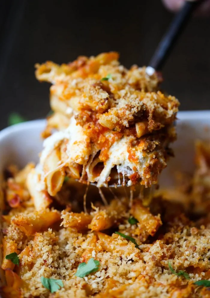 Receta de mostaccioli al horno con queso |  Galletas y Copas