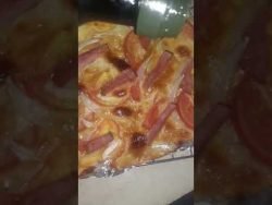 ¿Cómo hacer pizza casera fácil y rápido? #shorts #pizza #recetasfaciles #receta #cocinafacil
