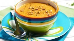Crema de zanahoria caramelizada con miel