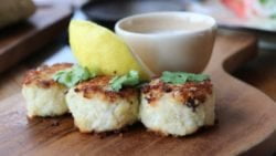 Croquetas de mejillones picantes, receta fácil de un aperitivo sorprendente
