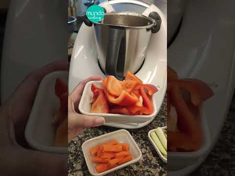 Cuscús con pollo y verduras en Thermomix | Receta rápida, fácil y sencilla