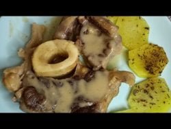 Osobuco de ternera en salsa, fácil y rico con Thermomix