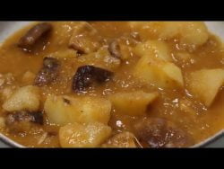 PATATAS CON SETAS en MONSIEUR CUISINE SMART. Con Indicaciones para otros robots de cocina.