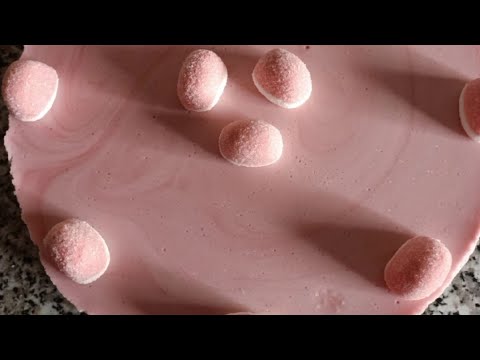 Tarta de regaliz rojo, fácil y rico con Thermomix