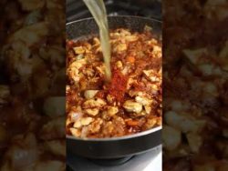 ¡Fideos en Salsa de Pollo! Fideos #Pollo #Pasta #facil #comida #casera #receta #vlog #fyp #Paraguay