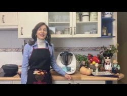 Guisantes con jamón y huevos poché en thermomix