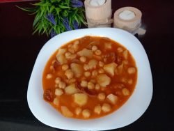 Guiso de garbanzos con patatas y chorizo ** Monsieur cuisine Smart, Connect y Plus **