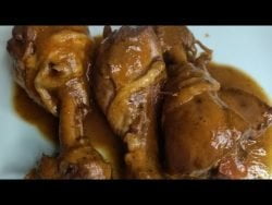 Jamoncitos de pollo al vino tinto, fácil y rico con Thermomix
