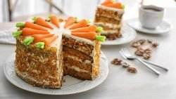 Tarta de zanahoria, galletas y coco, la receta tradicional sin horno que te emocionará