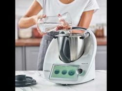 ¡Aprovecha! Adquiere Thermomix® HOY mismo y llévate de REGALO 1 cubre cuchillas.