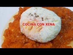 Calabaza al ajillo, con salchichas y huevo poché, con Thermomix