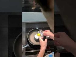 The perfect cloudy egg☁️🥚☁️ #shorts #foodie #foodfam #egg #recipe #cloudy #huevo #receta #breakfast