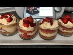 Tiramisú de fresas con thermomix/Realizado por Justa Molina #JustaMolina #Postres