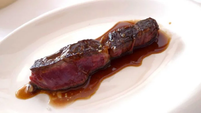 Entrecot de ternera con salsa de setas