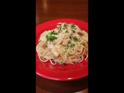 Fideos en Salsa Alfredo con Pollo #shorts #Fideos #pollo #salsa #alfredo #receta #fyp #Paraguay
