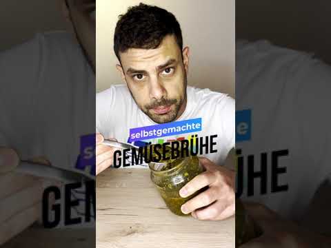 selbstgemachte Gemüsebrühe mit dem Monsieur cuisine connect