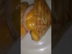 Tortilla de harina rellena #shorts #receta #comida #recetasfaciles #tortillasdeharina