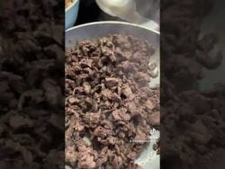 Carne enjitomatada! #bistec #receta #cocina