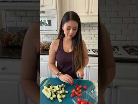 Making a healthy Greek Salad for lunch, a recipe from my Cook Book #howto #salad #recipes #LearnOnTi