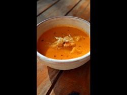 Sopa de Tomate 🍅☃️ #shorts #sopa #tomate #LunesSinCarne #Cocina #receta #tutorial #Paraguay #fyp