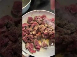 Bistec con champiñones, fácil , rápido y delicioso!!! #cocina #receta #cocinando #cenas