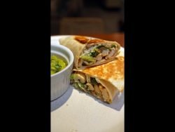 Burritos de Pollo 🌯🍗😋 #shorts #Burrito #Pollo #facil #cocina #receta #tutorial #vlog #fyp #Paraguay