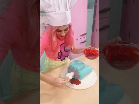 DEAD BODY REPORTED 🤣 #amongus #receta #pastel #cake