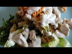 Ensalada de pasta Cesar,fácil y rico con Thermomix