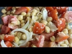 Ensalada especiada de garbanzos,fácil y rico con Thermomix