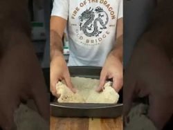LA MILANESA MÁS RICA DEL MUNDO! Y súper gigante! #Cremac #Receta #SobreroyCagnolo #JaviRosemberg