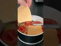 Que cocino hoy? Un pastel de 🍅🧀🍆Tarta salada! #shorts #cocina #receta