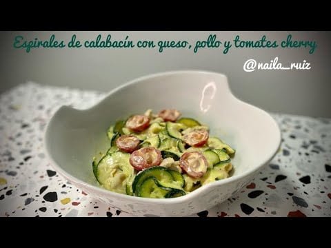 Receta fácil y con subtítulos 💚 Espirales de calabacín queso, pollo y tomates cherry con thermomix