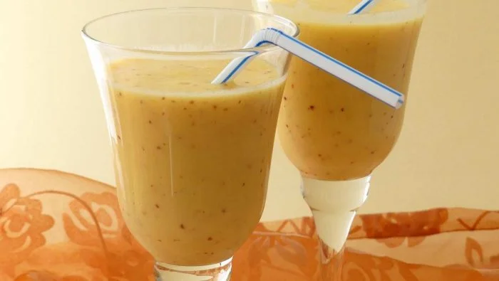 Receta fría de salmorejo de pera y manzana