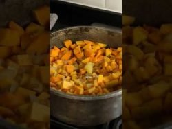 sopa crema de calabaza #sopa #frio #verdura #receta #saludable #fitness #comidadeverdade