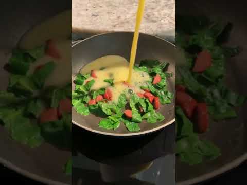 Desayuno en 2 minutos! Simple yummy Omelette #shorts #receta #cocina
