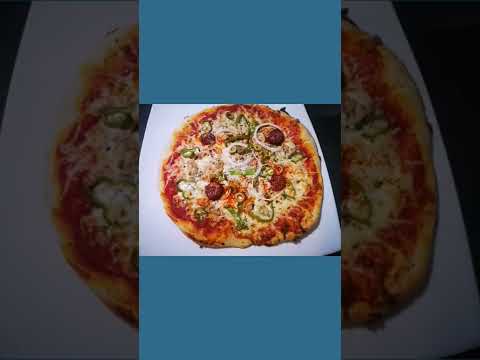 Hoy cenita de pizzas caseras, receta de thermomix, con la colaboración especial de mi pequeño chef