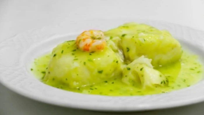 Receta Masterchef: Lomo de merluza en salsa verde de clorofila de perejil y berberechos de la ría