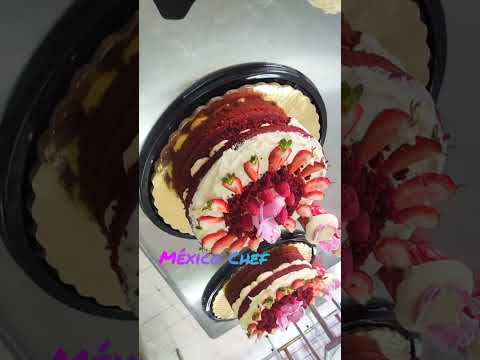 Red Velvet Naked Cake!!👩‍🍳🍀💯 #chef #cocina #parati #receta #viral #shorts #youtubeshorts #cakes #fyp