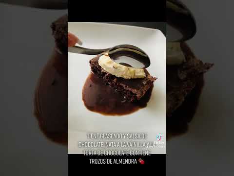 #Tarta #chocolate #nata #vainilla #receta #glaseado #salsa #almendras #postre #desert #torta #cocino