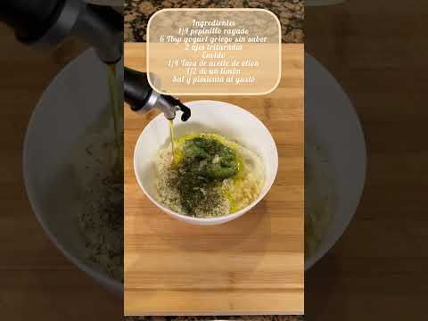 Tzatziki Griego #receta #tzatzikisauce #recetasfaciles #youtubeshorts #YiselsKitchen