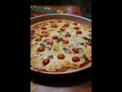 Pizzarepa 🍕👌 #pizzarepa #pizza #arepa #comida #receta #tutorial #LunesSinCarne #vlog #fyp #Peta