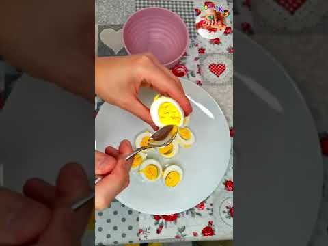 short #receta HUEVOS RELLENOS #recetasfaciles #pasoapaso #huevos  #juegosdekids #recetasniños | recetástico