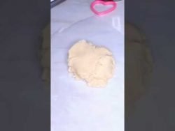 🧈Galletas de mantequilla para decorar 😋 #Receta #galletas #RoyalIcing #recetafácil #repostería