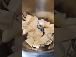 fromage râpé au Thermomix/ جبن مبشور بالتيرموميكس👌👌في 7 ثواني