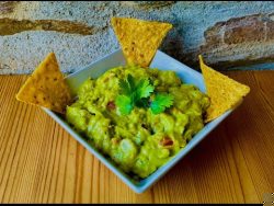 GUACAMOLE en MONSIEUR CUISINE CONNECT, THERMOMIX o de manera tradicional