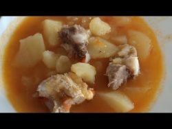 Patatas con costillas, fácil y rico con Thermomix